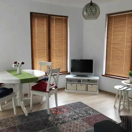 Willy Villy's Home- *